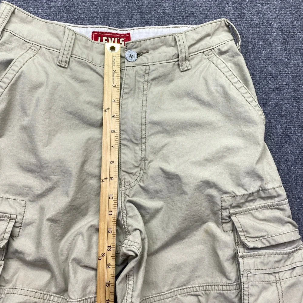 Levis measurements waist
